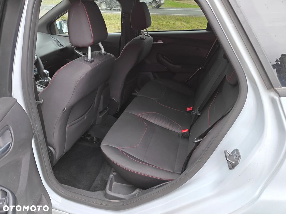 Ford Focus 1.5 EcoBoost STart-Stopp-System ST-LINE - 12