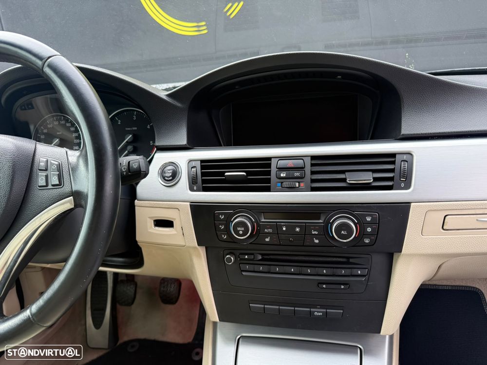 BMW 320 d Coupe - 20