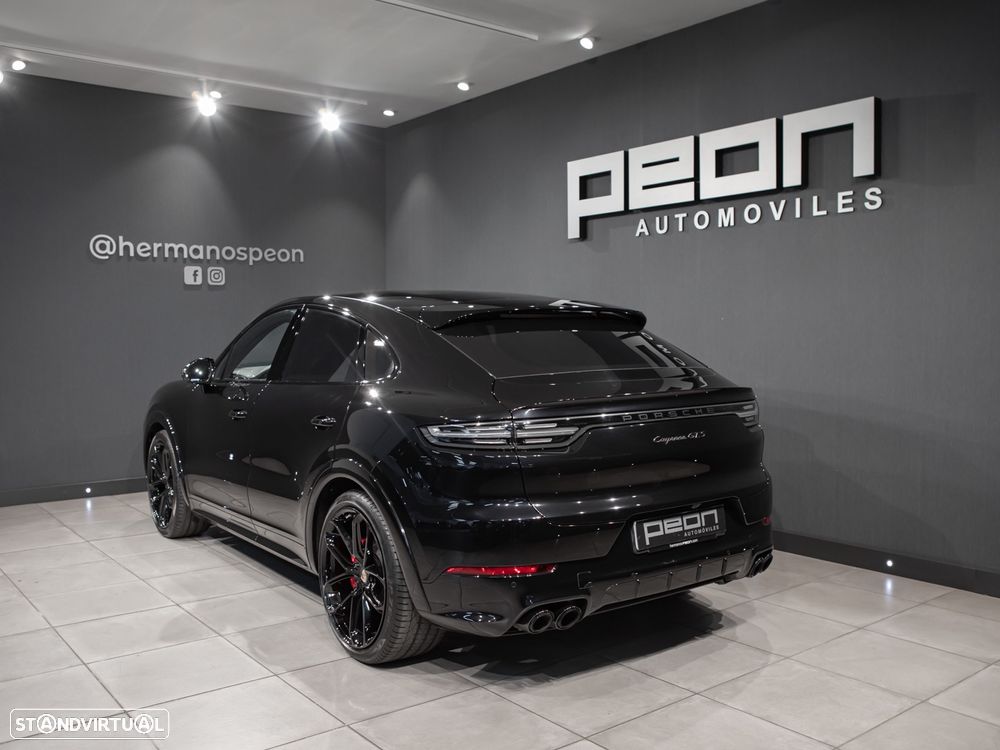 Porsche Cayenne Coupé GTS - 12