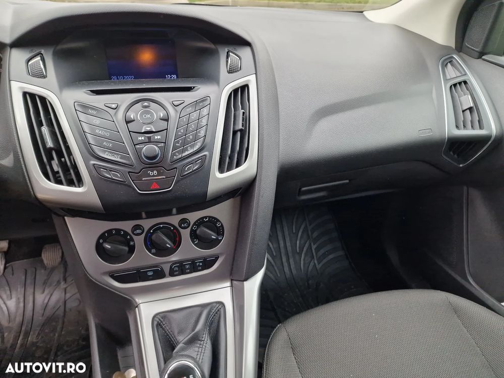 Ford Focus 1.6 TDCi DPF Start-Stopp-System Champions Edition - 11