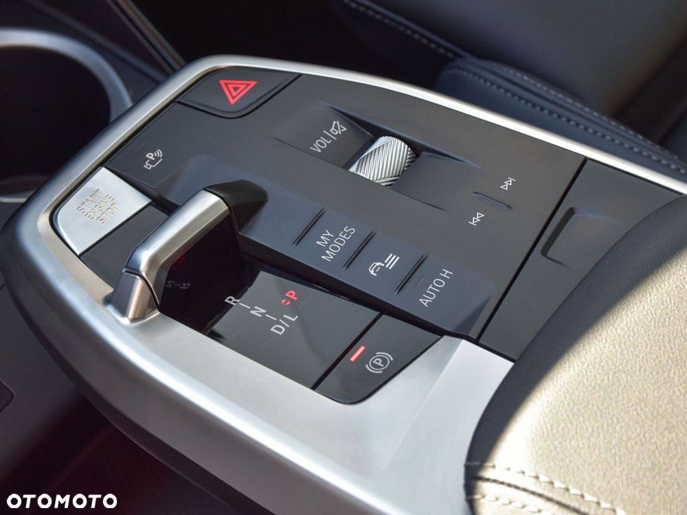 BMW X1 sDrive18i xLine - 24