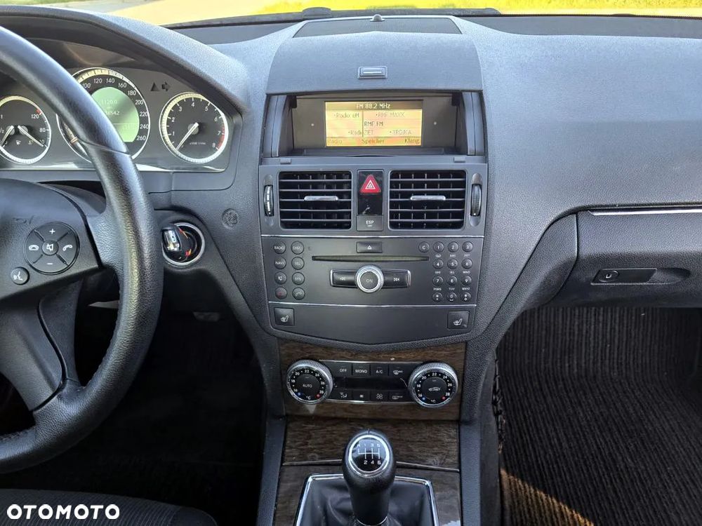 Mercedes-Benz Klasa C 180 Kompressor Avantgarde - 21