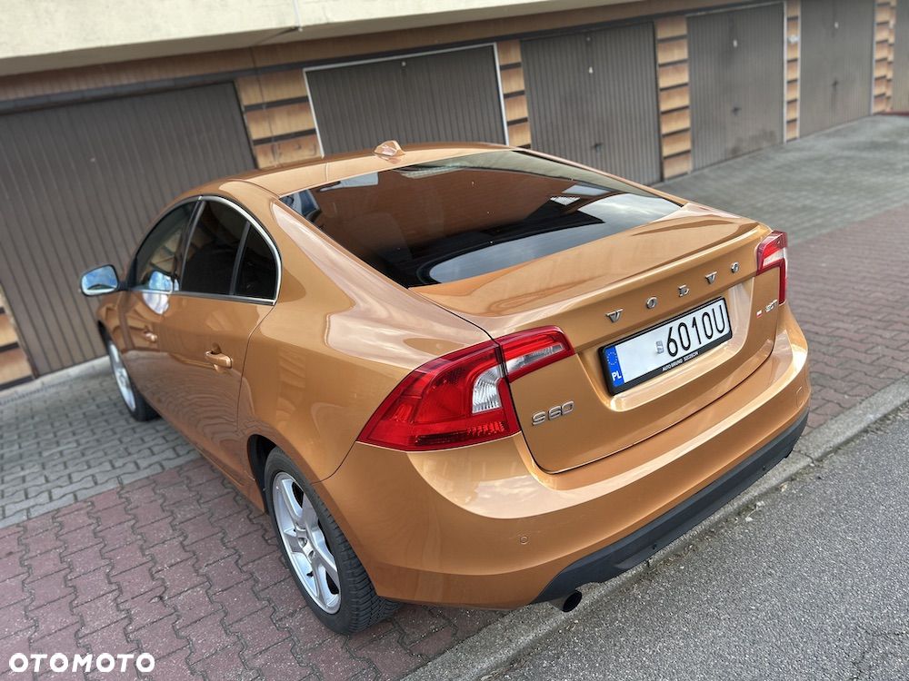 Volvo S60 - 3