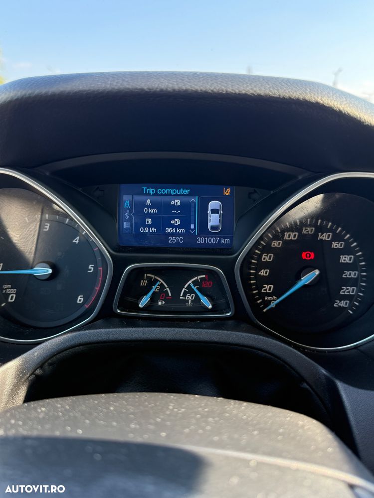 FORD Focus 2013 — imagine 9