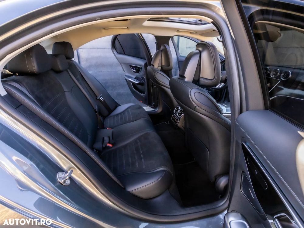 Mercedes-Benz C 300 9G-TRONIC AMG Line - 6