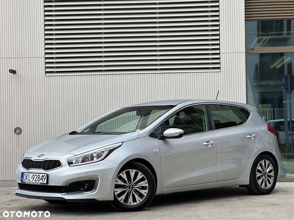 Kia Ceed 1.6 CRDi L Business Line - 1