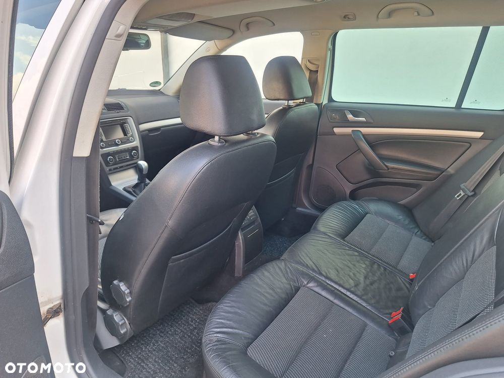 Skoda Octavia 1.8 TSI IMPULS EDITION 4x4 - 24