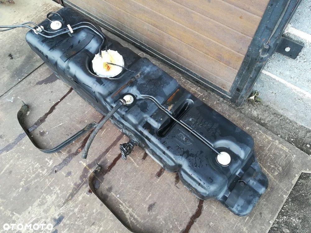 uchwyt baku zbiornika paliwa ford transit 06-13 - 5