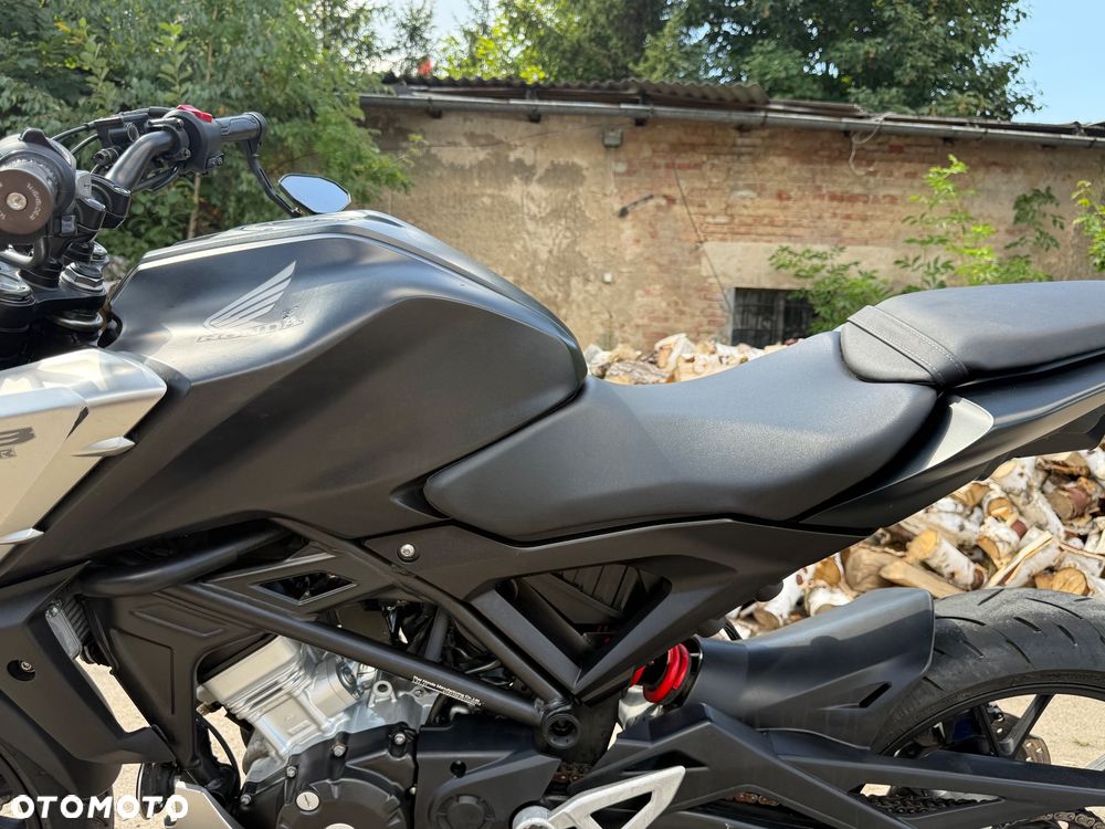 Honda CB - 24