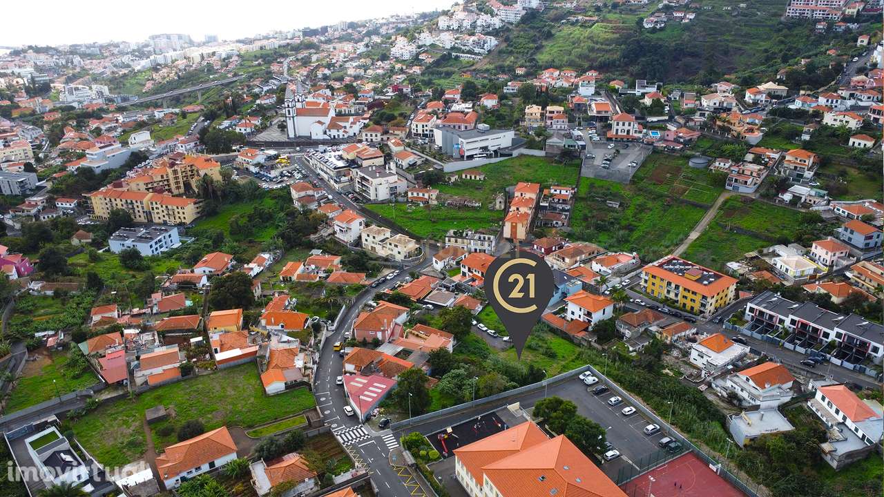 Terreno Urbano à Venda em Santo António – Funchal - Grande imagem: 3/8
