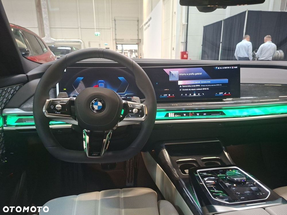 BMW Seria 7 - 15