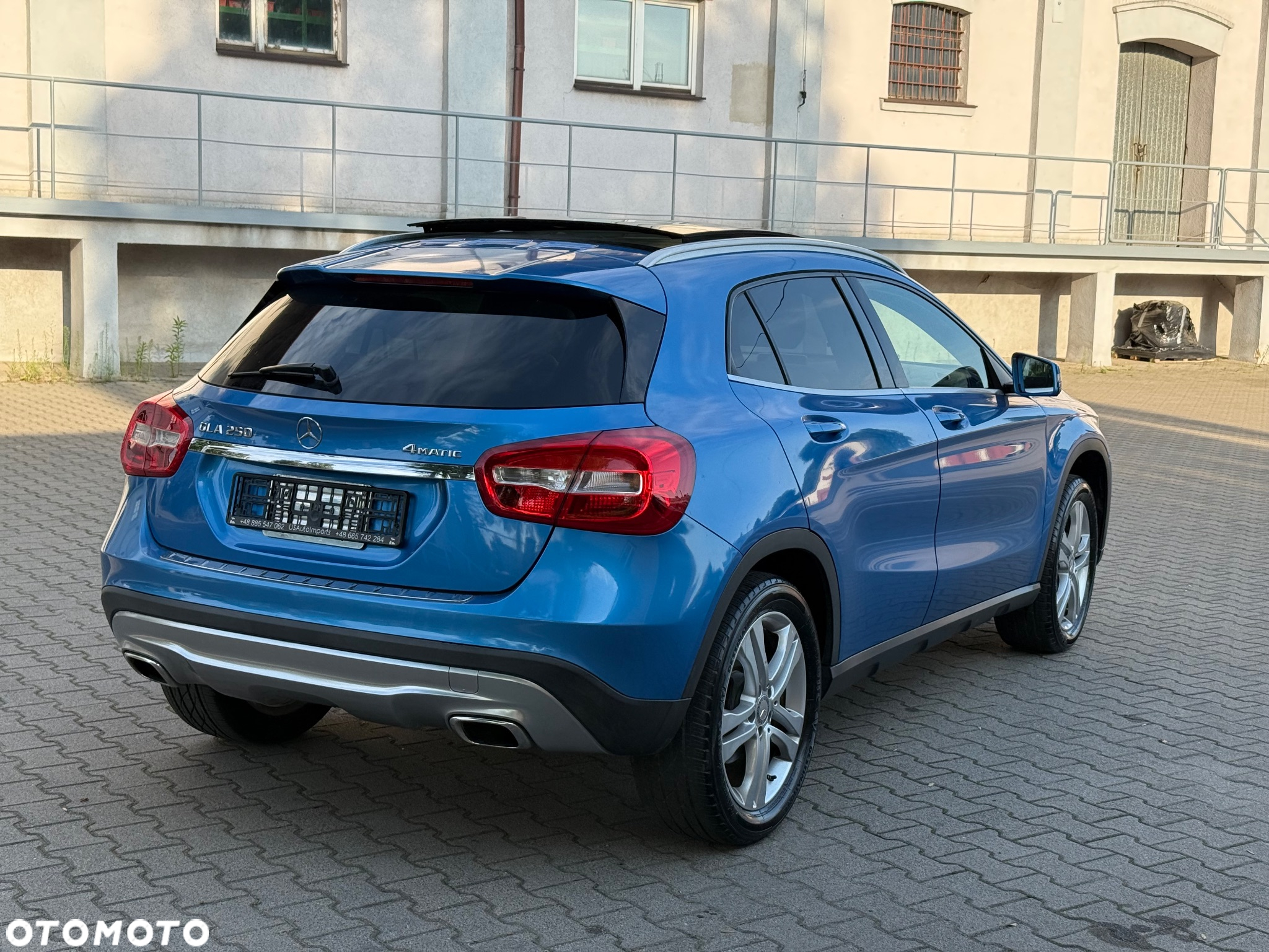 Mercedes-Benz GLA 250 4Matic 7G-DCT AMG Line - 3