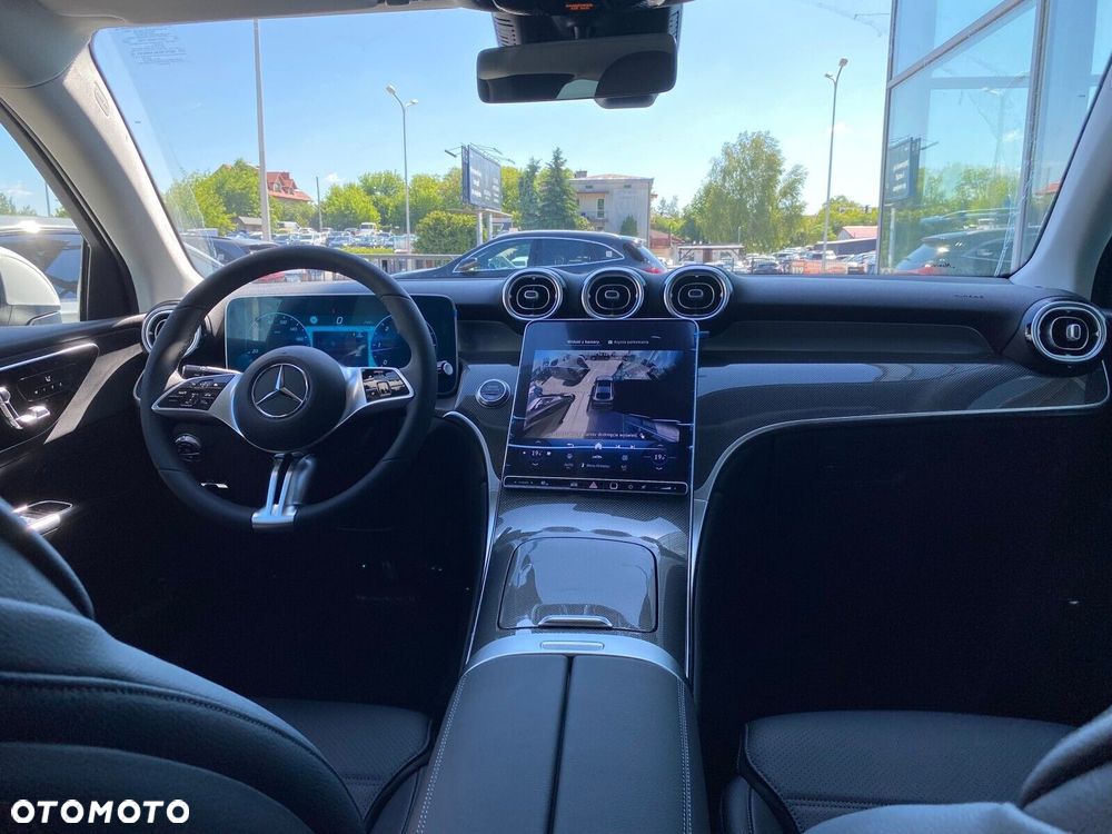 Mercedes-Benz GLC - 24