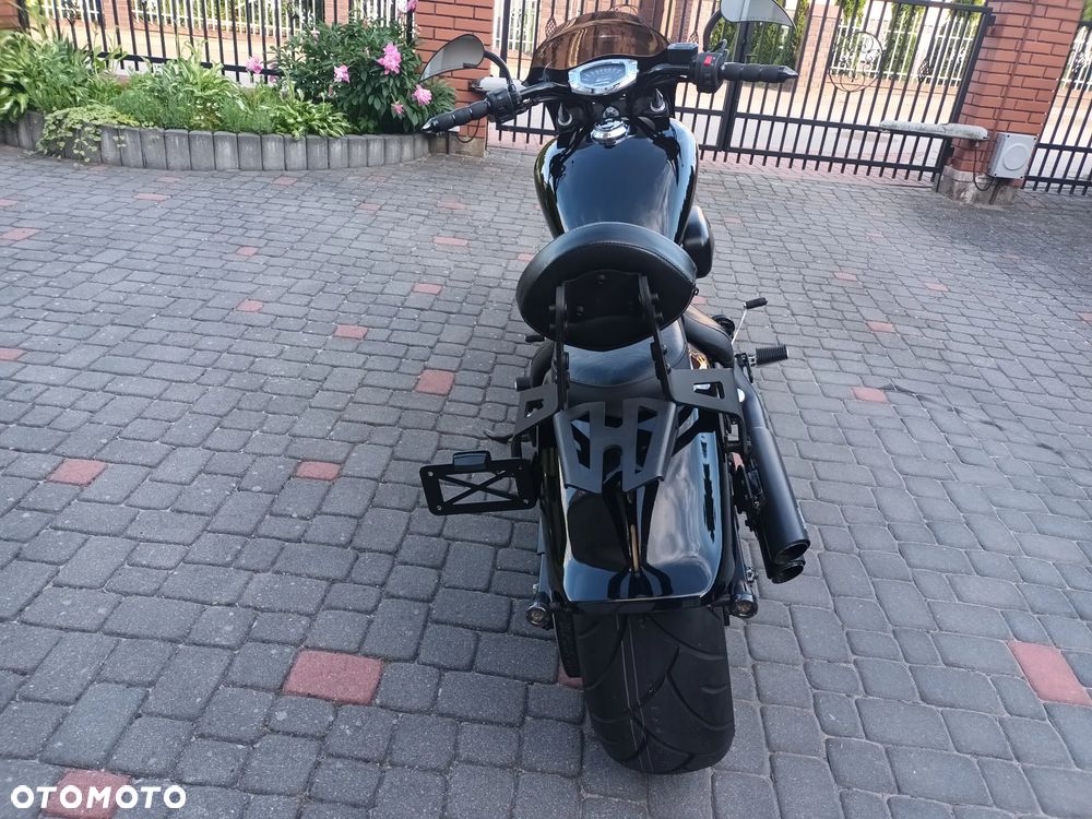 Yamaha XVS - 6