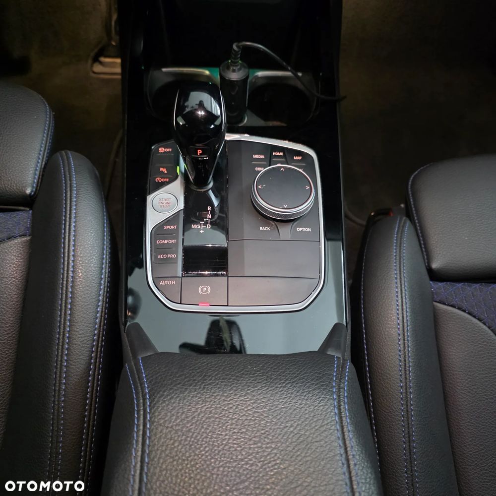 BMW Seria 2 216d M Sport - 9