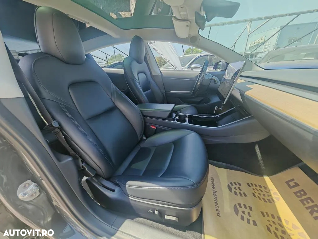 Tesla Model 3 Standard Reichweite Plus Hinterradantrieb - 13