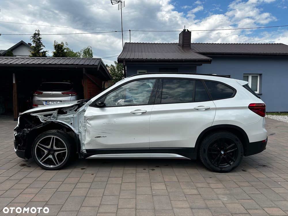 BMW X1 xDrive25i xLine sport - 8