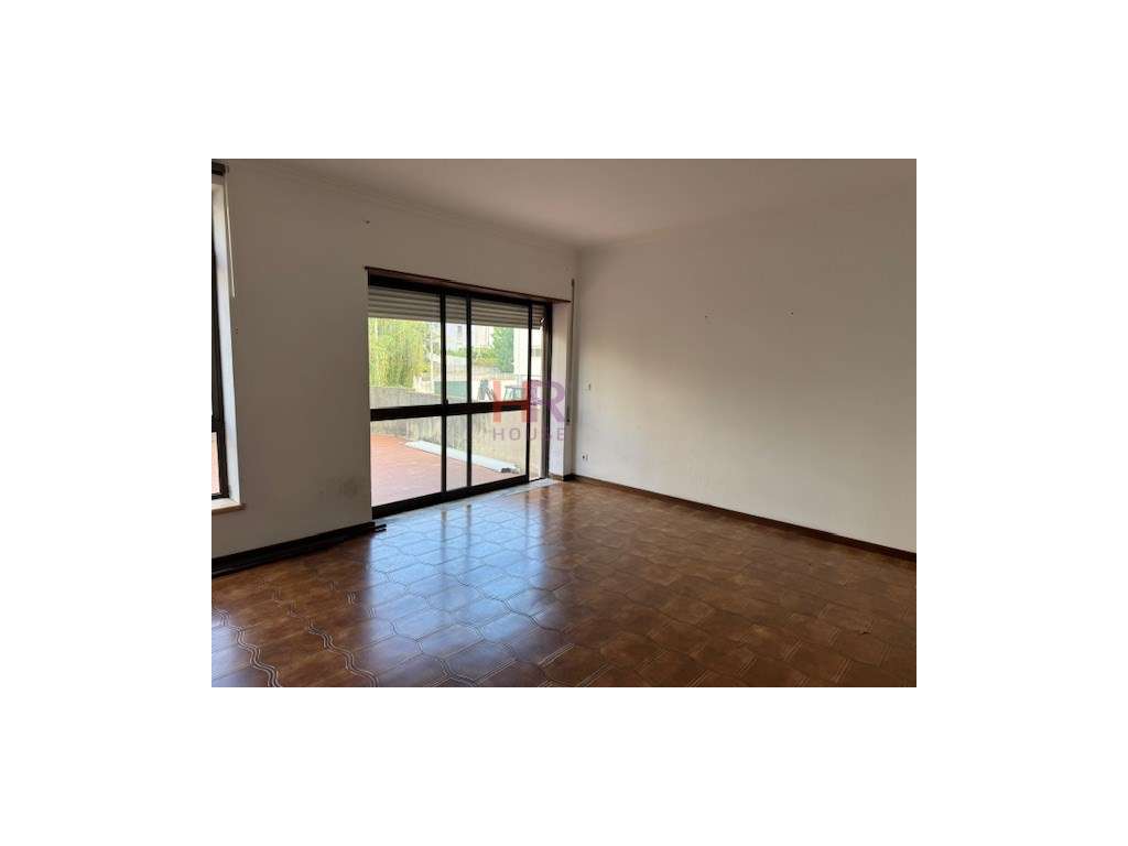 Coimbra Vende-se T2 com terraço. - Grande imagem: 2/22
