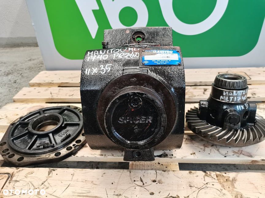 Środek mostu Manitou MT 1740 {Spicer 11X35} - 1