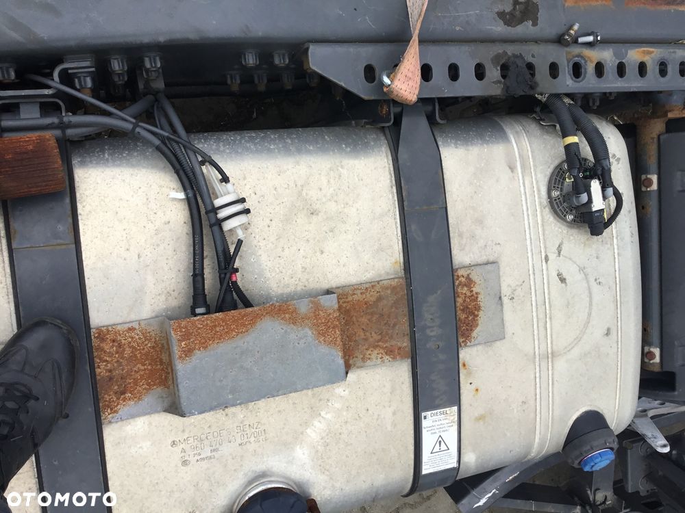 Zbiornik paliwa mercedes actros mp4 mp5 880 litrów - 3