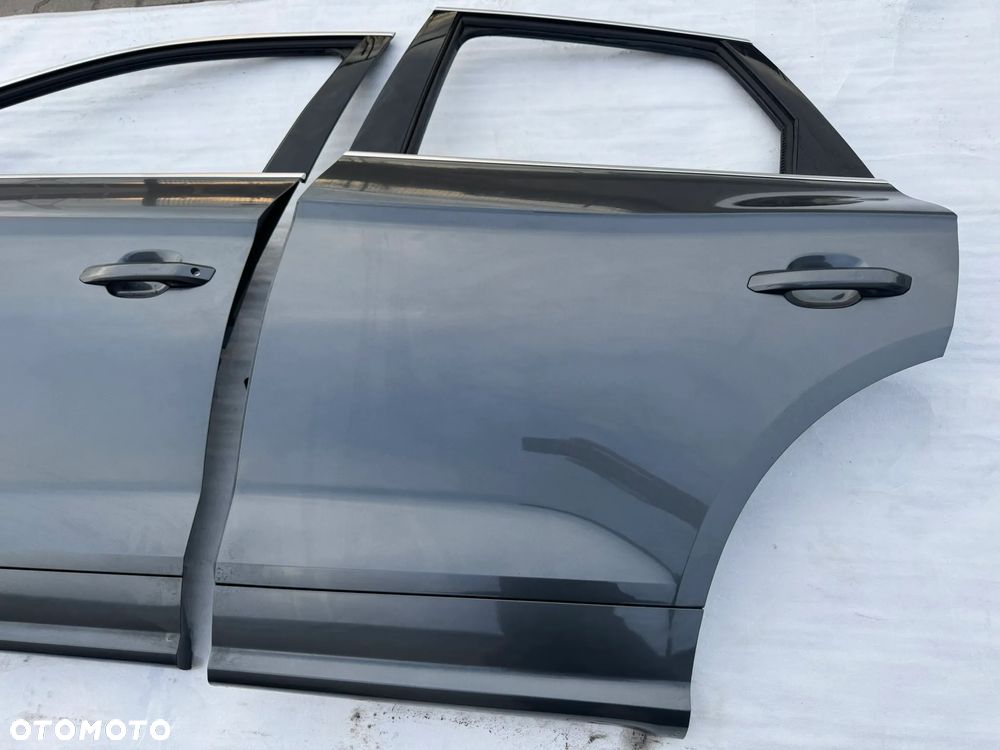 Audi Q5 80A drzwi przód tył lewe LZ7S - 2