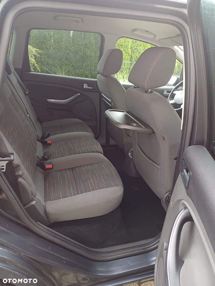 Ford C-MAX 1.8 Ambiente - 11