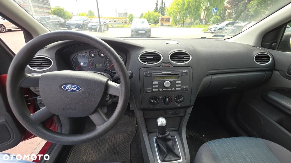 Ford Focus 1.6 Ambiente - 13
