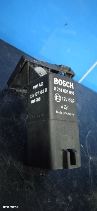 Przekaźnik świec żarowych VW Caddy 038907281D - 3