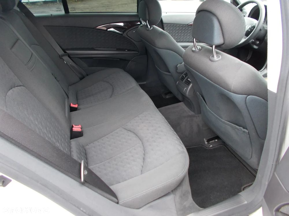 Mercedes-Benz Klasa E - 14