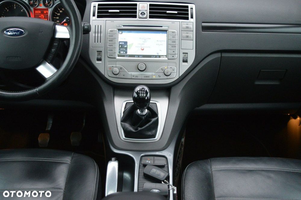 Ford Kuga 2.0 TDCi 2x4 Titanium - 21