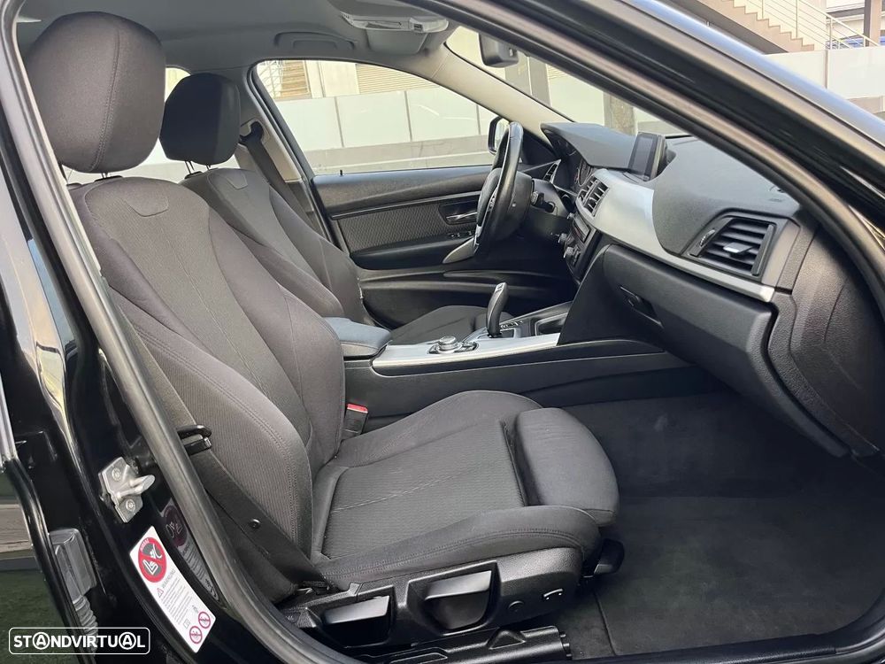 BMW 320 d Touring Aut. Sport Line - 45