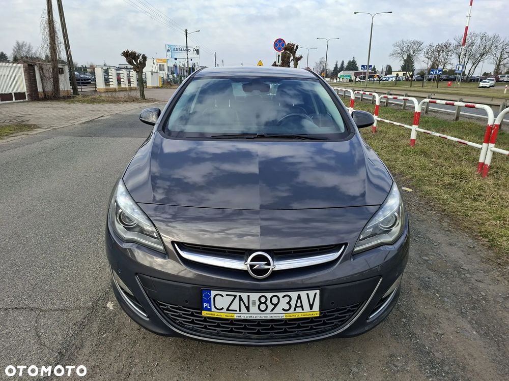 Opel Astra 1.4 Turbo Exklusiv - 3