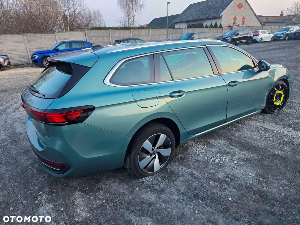 Volkswagen Passat 2.0 TDI EVO Essence DSG - 11