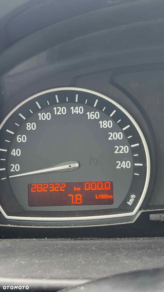 BMW X3 2.0d - 10
