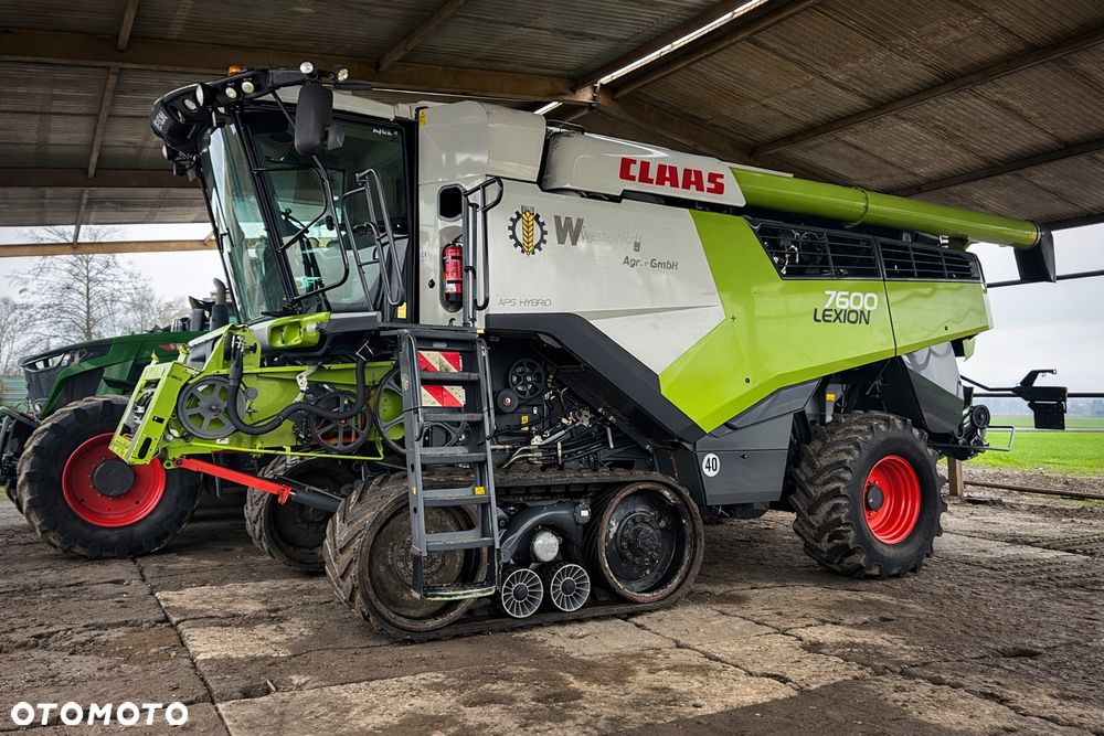 Claas Lexion 7600