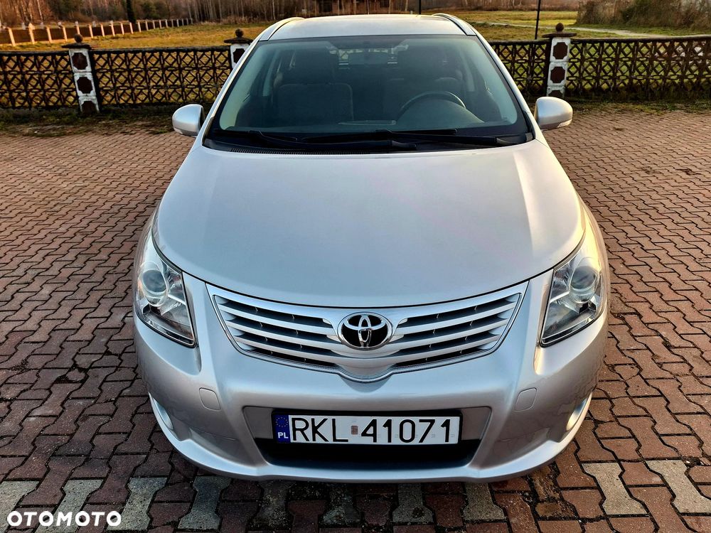 Toyota Avensis 1.8 Executive - 14