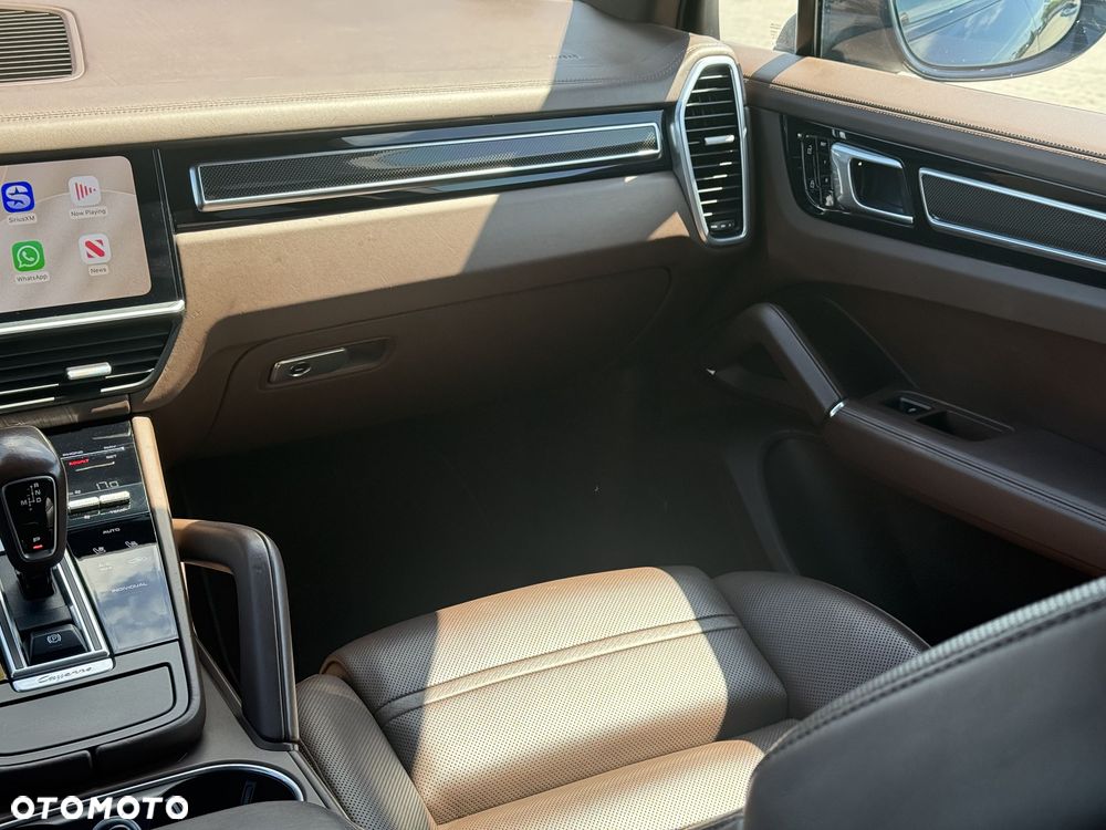 Porsche Cayenne Standard - 10