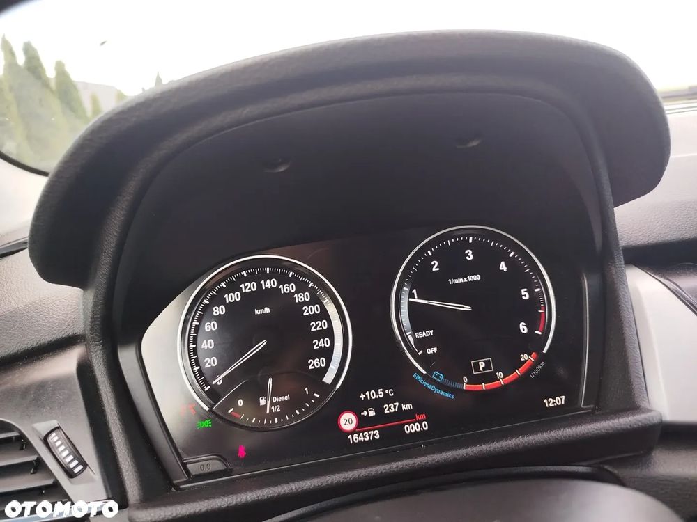 BMW Seria 2 218d Advantage - 10