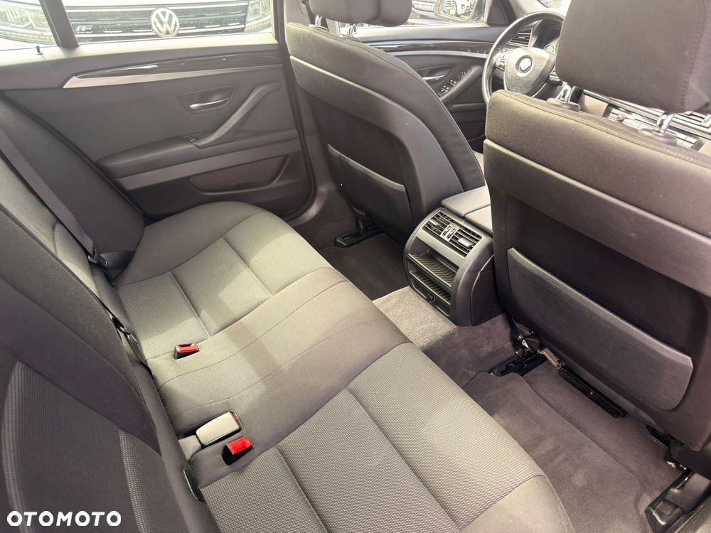 BMW Seria 5 520d - 8