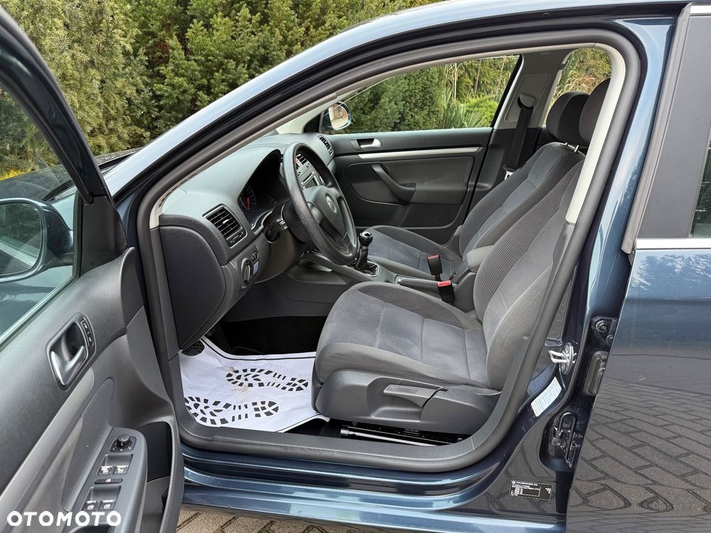 Volkswagen Jetta 1.6 Comfortline - 19