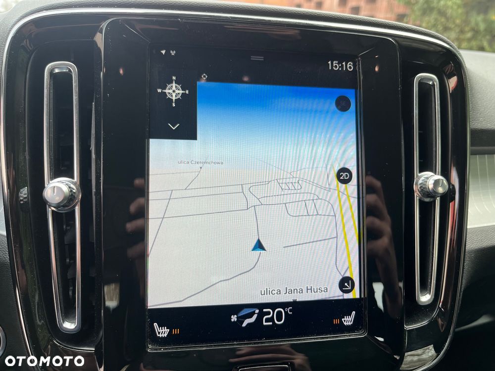 Volvo XC 40 D3 AWD Momentum Pro - 21