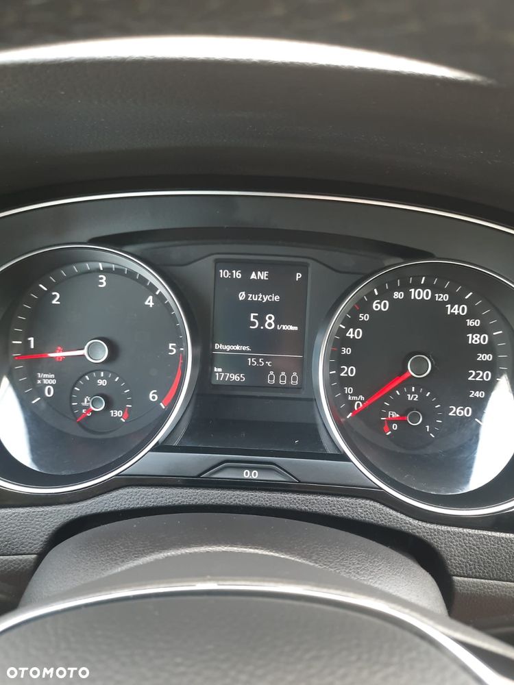 Volkswagen Passat Variant 1.6 TDI (BlueMotion Technology) DSG Comfortline - 14