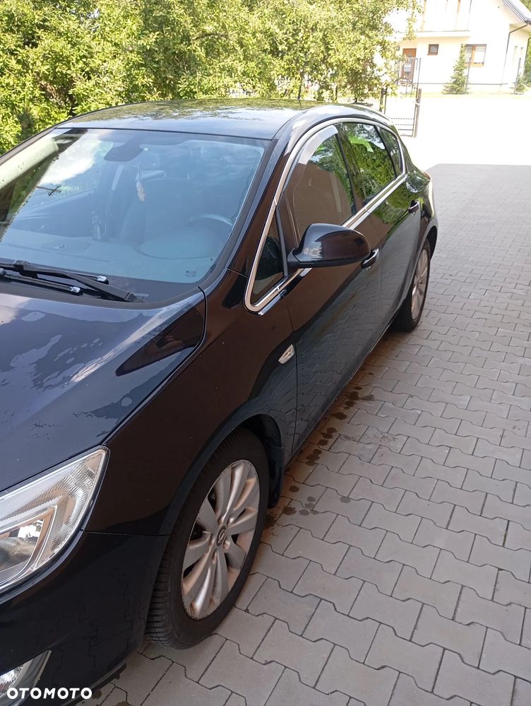 Opel Astra 1.7 CDTI ecoFLEX - 2