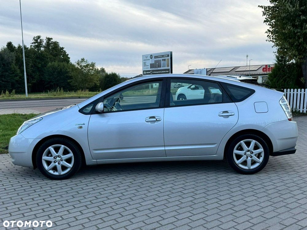 Toyota Prius - 14