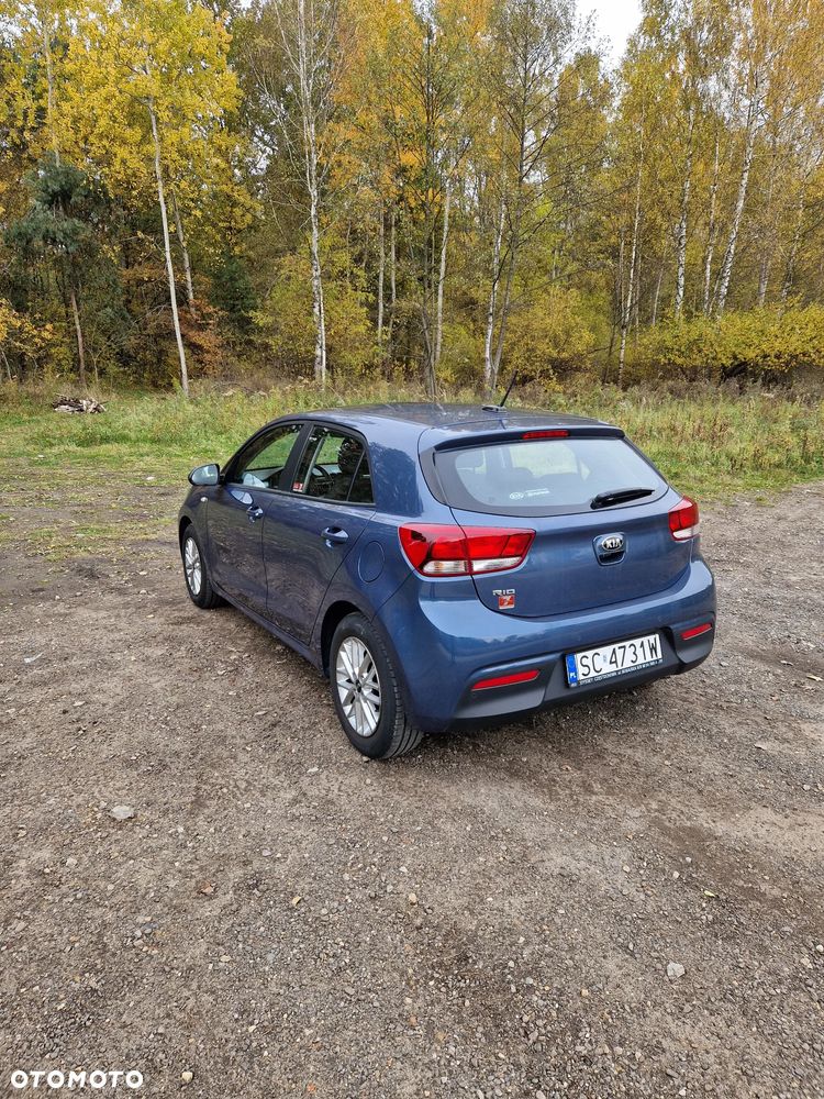Kia Rio - 7