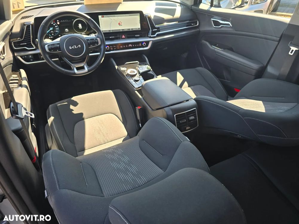 Kia Sportage 1.6 T-GDI HEV 6AT 4x2 Business Line - 12