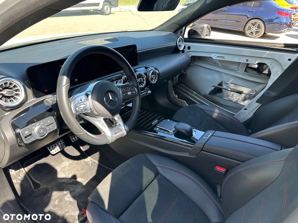 Mercedes-Benz Klasa A 180 7G-DCT - 11