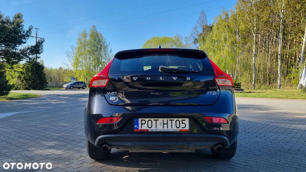Volvo V40 T2 Momentum - 8