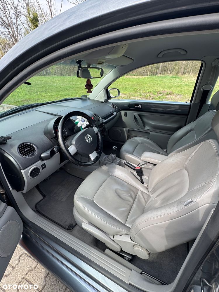 Volkswagen New Beetle 1.9 TDI - 12