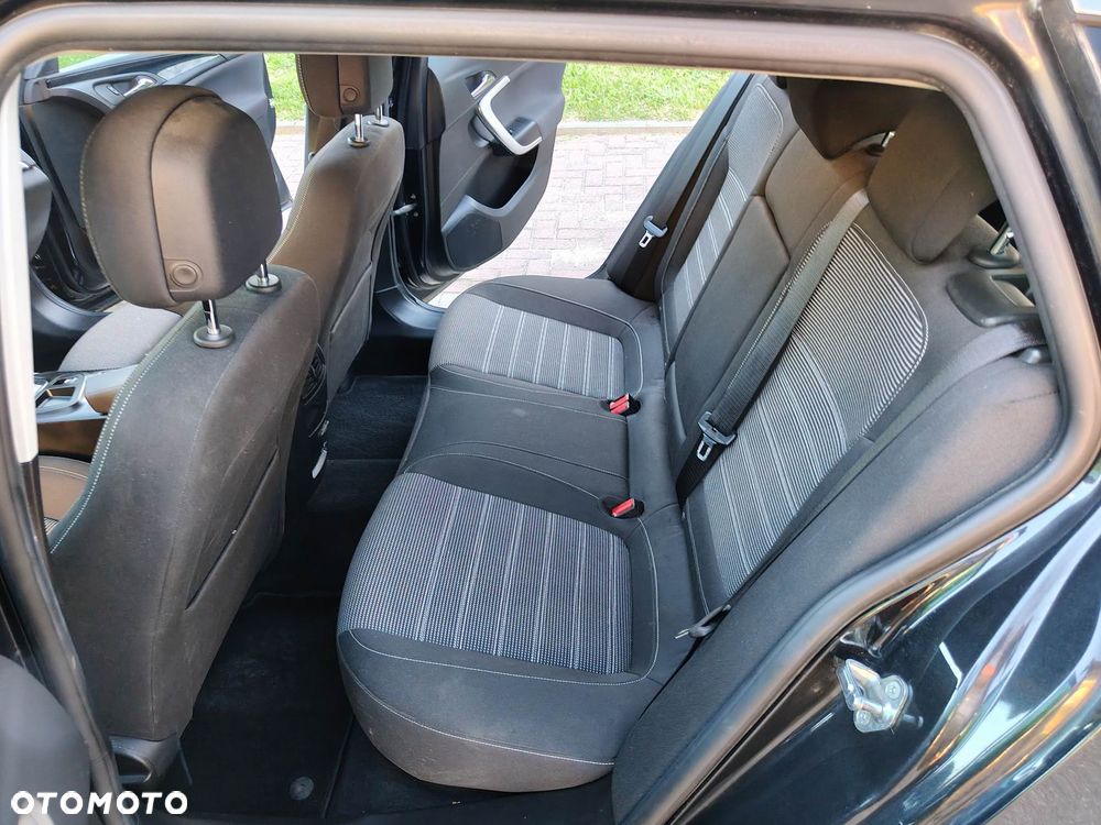 Opel Insignia 1.6 SIDI Turbo Business Edition - 16